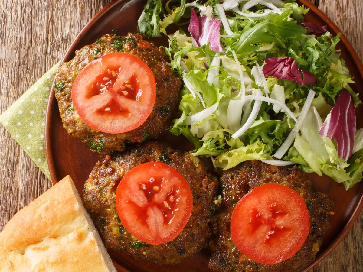 Chapli Kebab with salad